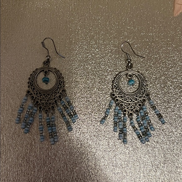 Elegant Multi-Color Earring Set - Picture 4 of 5